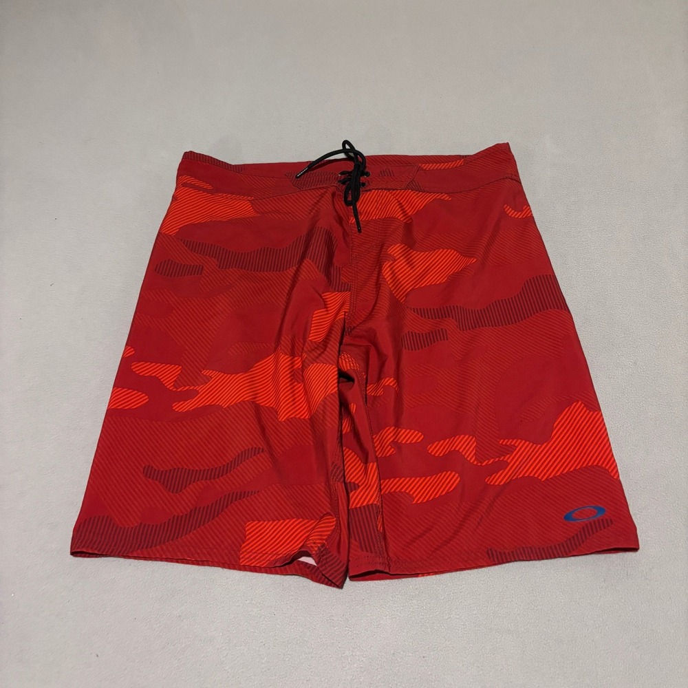 Oakley Mens Red Camo Performance Fit Board Shorts Size 34 Swim Trunks Outdoor